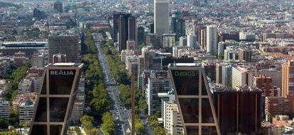 El eje financiero de la Castellana en Madrid, donde est&aacute;n ubicadas las sedes de numerosas grandes empresas.