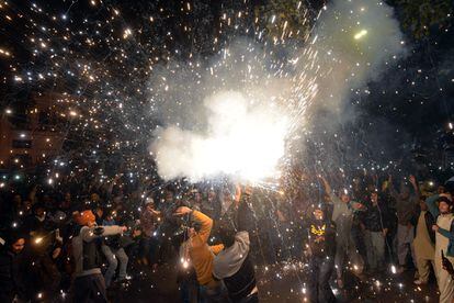 Celebración del Año Nuevo en Lahore (Pakistán).