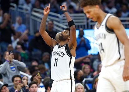 NBA: Kyrie Irving anota 60 puntos en otra noche de récord lejos de Brooklyn  | Deportes | EL PAÍS