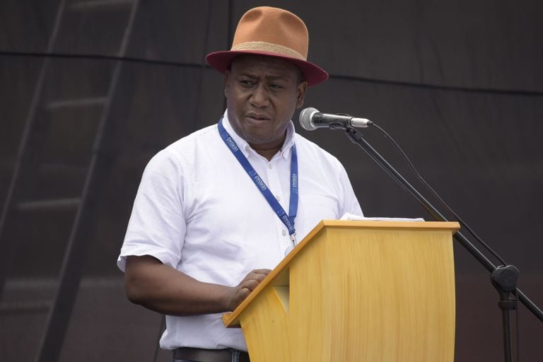 Leyner Palacios, integrante de la Comisión de la Verdad de Colombia, durante un encuentro en Ibarra, Ecuador.