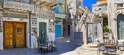 Las calles del pueblo de Pirgi, en la isla de Quíos (Grecia).