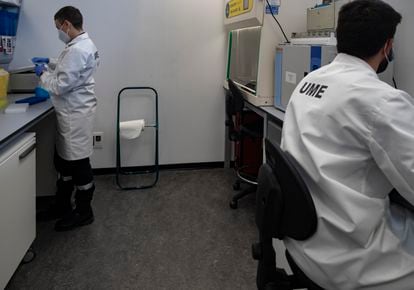 Laboratorio de la base aérea de Torrejón de Ardoz (Madrid), que ha desarrollado un método de detección del coronavirus mediante PCR.