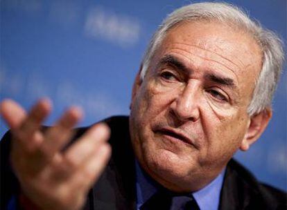 El director del Fondo Monetario Internacional (FMI), Dominique Strauss-Kahn, considera muy peligroso pensar que la crisis ha  terminado.