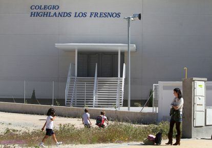 Fachada del colegio Highlands Los Fresnos, en Boadilla del Monte. 