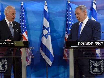 Joe Biden, entonces vicepresidente de Estados Unidos, y Benjamín Netanyahu, durante una rueda de prensa conjunta en Jerusalén en 2016.