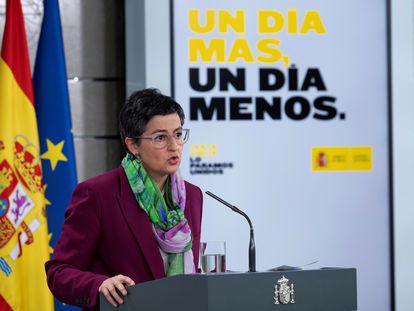 Fotografía facilitada por La Moncloa de la ministra de Asuntos Exteriores Arancha González Laya, durante la rueda de prensa ofrecida este viernes en Madrid.