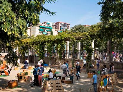 Fiesta en la Ludoteca de Ca l'Arnó en el Parque de Sant Martí.