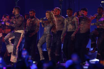 Shakira, durante su actuación en la gala de los Grammy Latinos, en Sevilla.