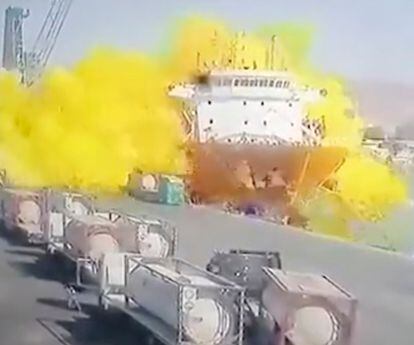 El puerto jordano de Áqaba durante la explosión de gas tóxico.