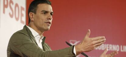 El secretario general y candidato a la presidencia del Gobierno del PSOE, Pedro S&aacute;nchez, durante su intervenci&oacute;n en el acto de presentaci&oacute;n del programa electoral.