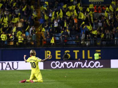 Alegría de Samu Castillejo tras un gol del Villarreal.