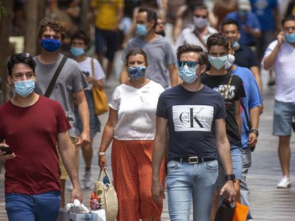 Personas con mascarillas en el centro de Madrid, en julio de 2020.