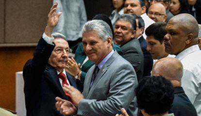 Raúl Castro y Miguel Díaz-Canel, este miércoles en la Asamblea Nacional de Cuba.