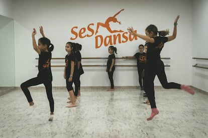 L'escola de dansa on anava Rosalía, Ses Dansa.