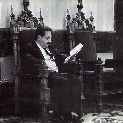 Mario García-Oliva en el Pleno del Senado, en 1985.