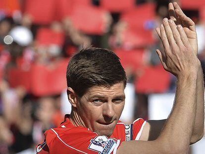 Steven Gerrard durante un partido entre el Liverpool y el Crystal Palace.