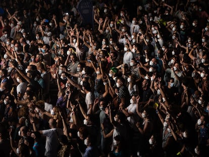 Público con mascarilla en el festival Cruïlla de Barcelona este sábado por la noche.