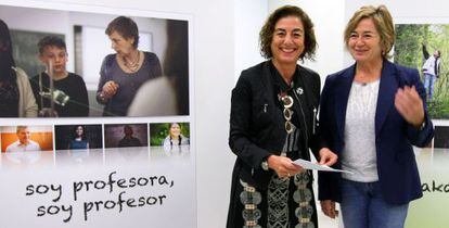 La consejera de Educaci&oacute;n, Cristina Uriarte, este lunes en Bilbao, con la vicenconsejera del Departamento, Arantza Aurrekoetxea.