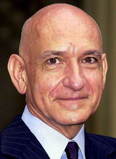 Ben Kingsley.