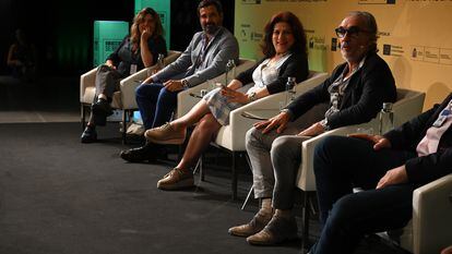 Mayte Hidalgo, Álvaro Manzano, Alexandra Falla y José Manuel Lorenzo, durante la mesa redonda de Iberseries & Platino Industria de este jueves.