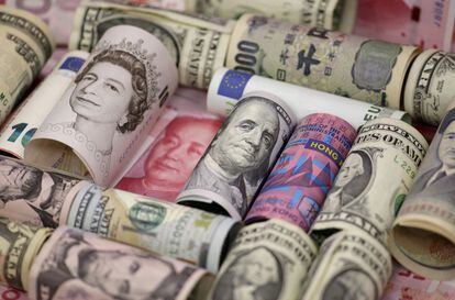 Euro, US and Hong Kong dollar, yen and pound sterling banknotes.