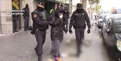 Miriam El Hayadi, tras su detenci&oacute;n en Granollers (Barcelona) a final de 2015.