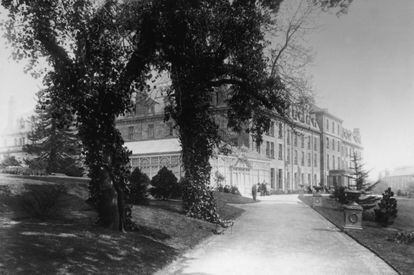 El Old Swan Hotel en una foto de 1890. Fue aquí donde se encontró a la escritora Agatha Christie tras estar desaparecida durante 11 días en 1926.