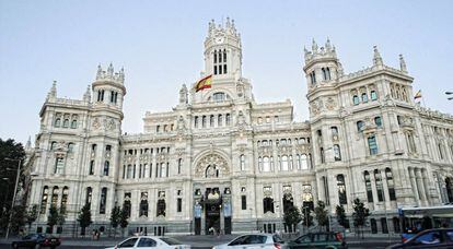 El Palacio de Cibeles, en verano de 2012, tras convertirse en sede del Ayuntamiento de Madrid.