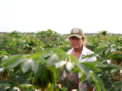 Dominga Coronel, from the community of Loma Piro'y is currently fighting so that her community does not lose its land.