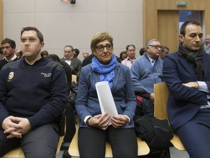 La exalcaldesa de La Muela María Victoria Pinilla en el juicio que se sigue contra ella por corrupción urbanística, en enero 2016.