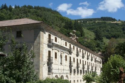 En Cangas de Narcea se encuentra el Parador de Corias.