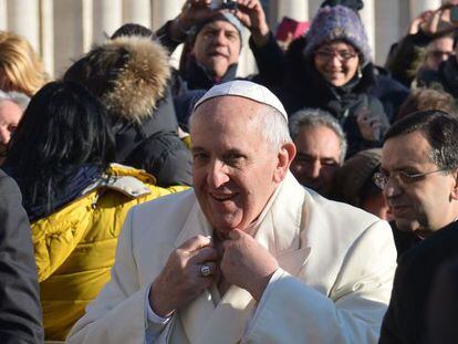 El papa Francisco, durante la audiencia general del 18 de diciembre de 2013, en el Vaticano.