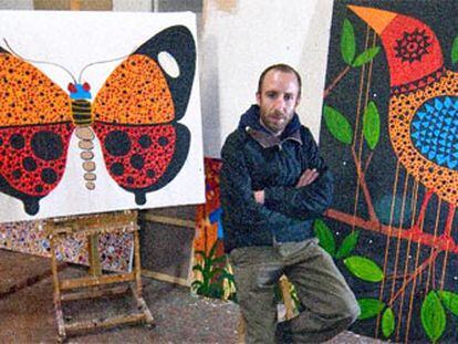 Antonio Ballester, en el estudio que comparte con otros dos artistas en la zona de Marqués de Vadillo.