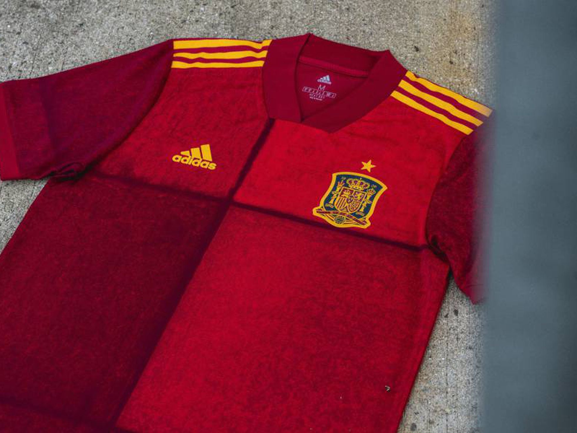Colaborar con embrague menú España presenta su nueva camiseta para la Eurocopa 2020 | Deportes | EL PAÍS