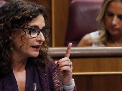 La ministra de Hacienda, Mar&iacute;a Jes&uacute;s Montero.