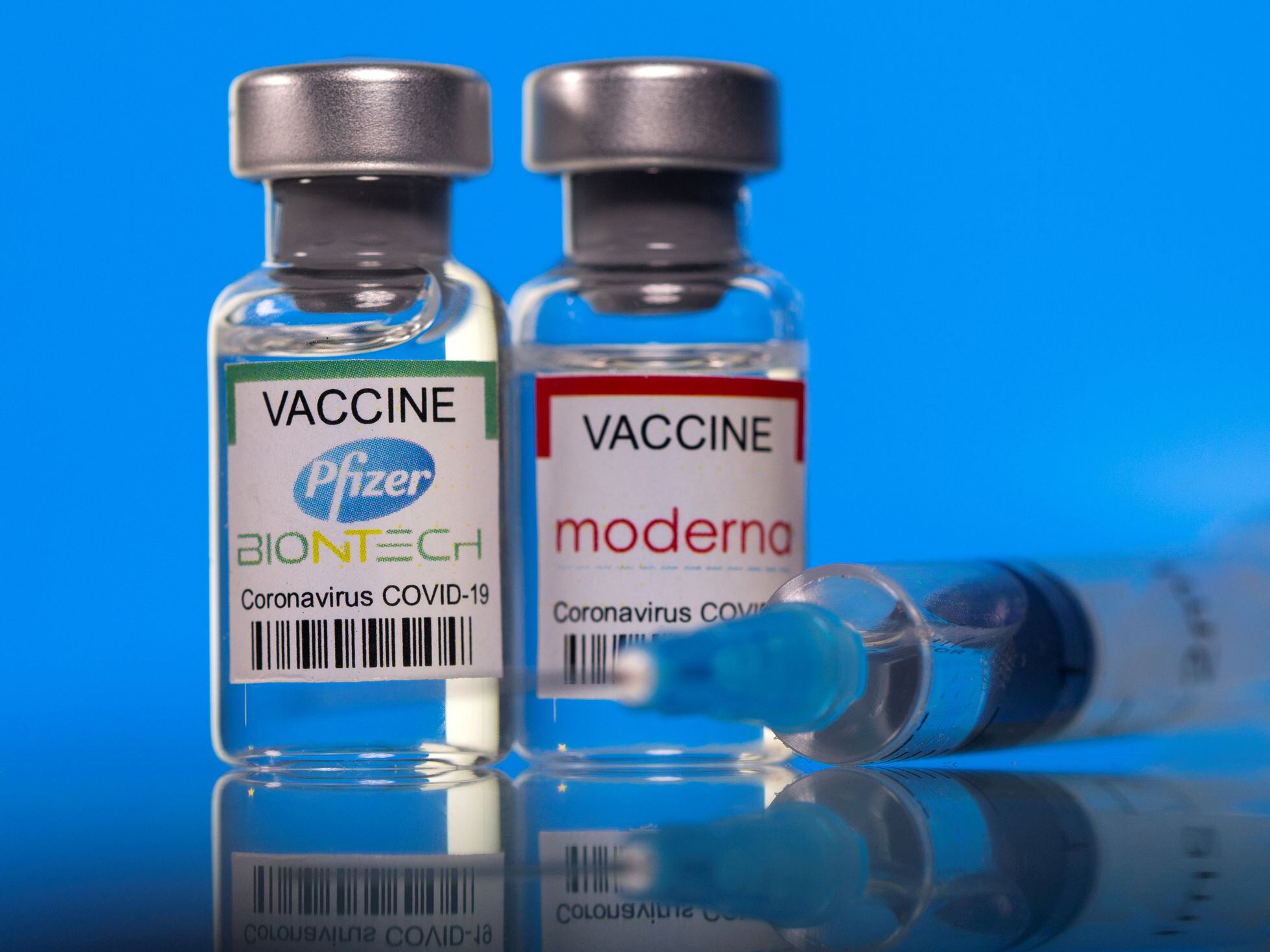 Las vacunas de Pfizer y Moderna reducen el riesgo de infección de covid en un 90% tras la segunda dosis | Sociedad | EL PAÍS