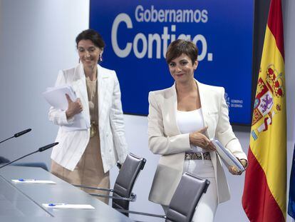 La ministra de Justicia, Pilar Llop, y la ministra Portavoz, Isabel Rodríguez, en la rueda de prensa posterior al Consejo de Ministros de este martes.