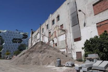 La part interior de l'edifici de la casa de les Lletres.