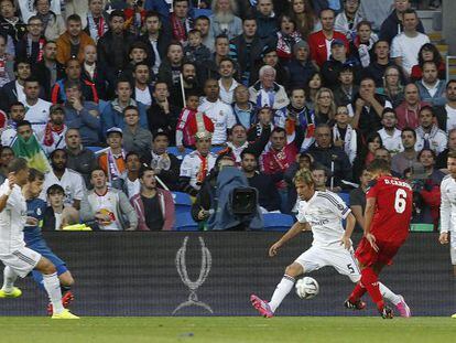 Un lance del partido de Supercopa de Europa entre Real Madrid y Sevilla.