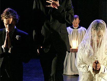 Laurence Spellman, Tobias Beer y Olivia Williams, de la compañía Cheek By Jowl, en un ensayo.