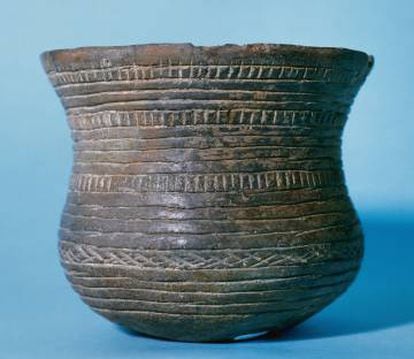 Vaso campaniforme encontrado en Sabadell, del Neolítico. Phas / UIG / GETTY
