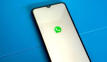 WhatsApp en un teléfono con Android.