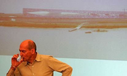 Rem Koolhaas, en la presentación del proyecto del Palacio del Sur de Córdoba, en 2008.