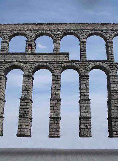 Simulación por ordenador de la acción artística en el acueducto de Segovia de Eugenio Ampudia