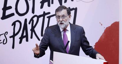 Mariano Rajoy, Presidente del Gobierno, durante su visita a FITUR