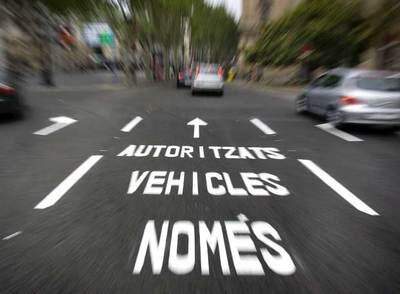 La señalización horizontal en el asfalto de La Rambla se hizo en la noche del jueves pasado.