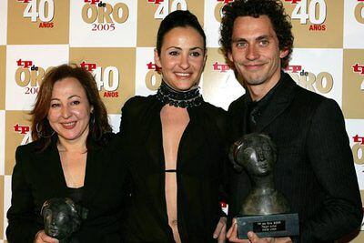 Los actores Carmen Machi (izquierda) y Paco León (derecha), en la ceremonia de entrega de los premios TP de Oro, este lunes.