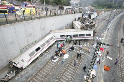 Tren Alvia accidentado en Angrois 