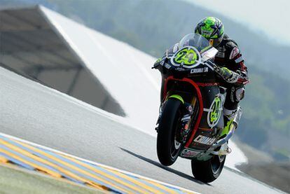 Elías se hace con el liderato en Moto2.