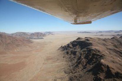 El desierto de Namib visto desde una avioneta.